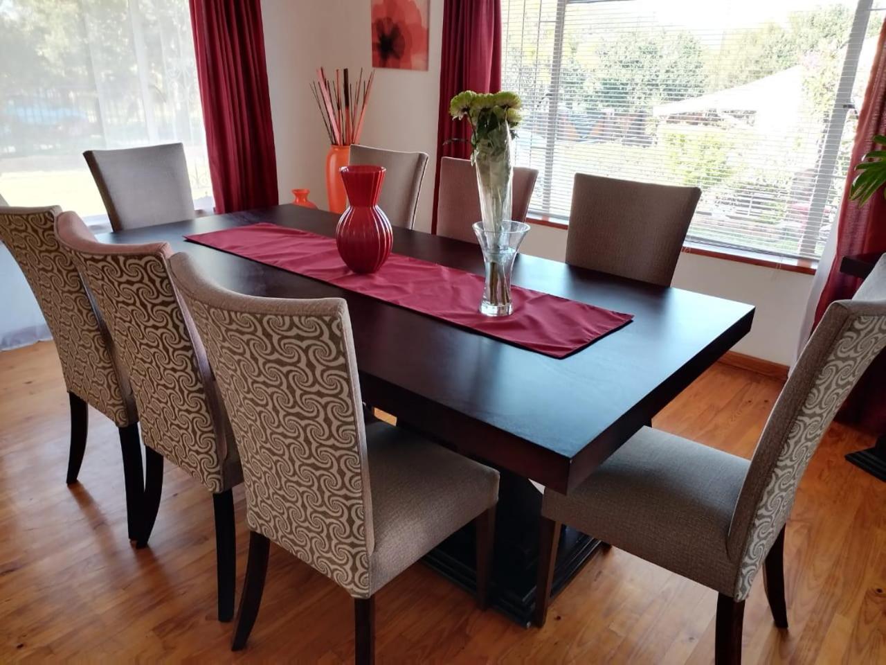 Tj Self-Catering Apartment Graaff Reinet Room photo
