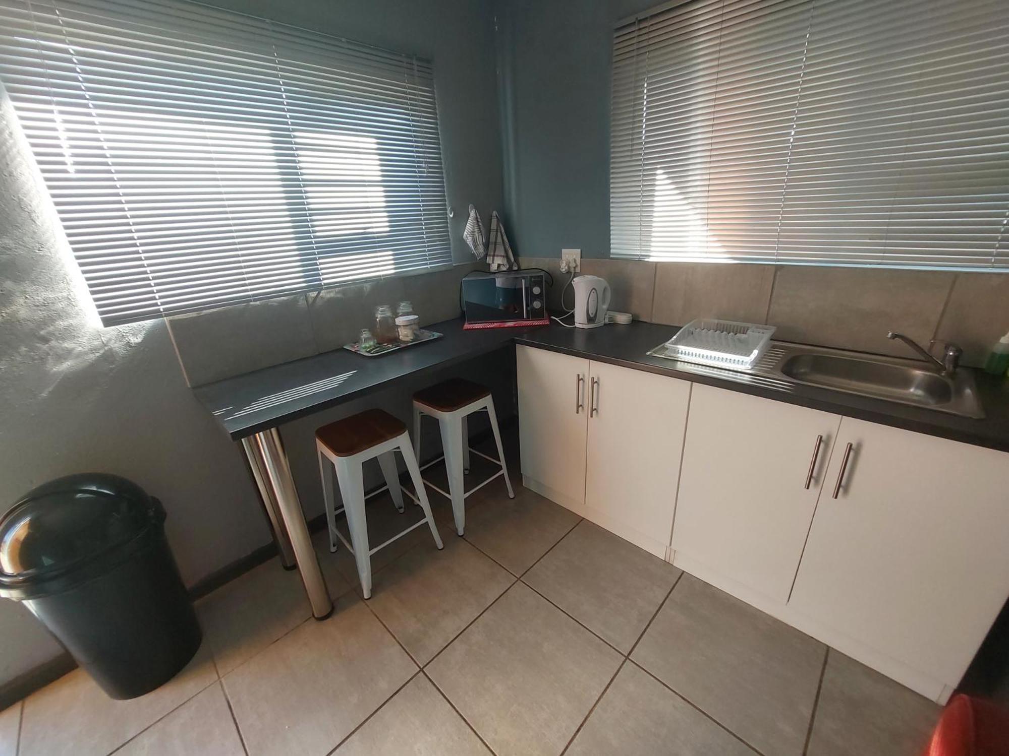 Tj Self-Catering Apartment Graaff Reinet Room photo